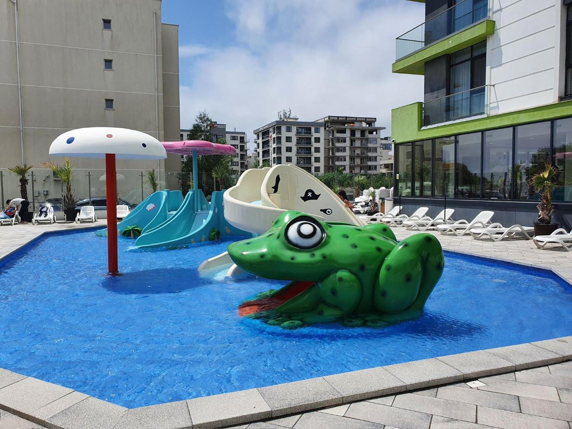 Purple Onyx - Pool & Spa Beach Resort Navodari Exterior photo